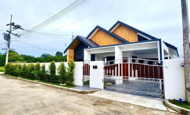À vendre et à louer 3 chambres villa à Mueang Phuket, Phuket