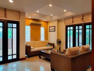 For sale 4 bedrooms house in Khlong Sam Wa, Bangkok