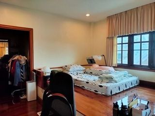 For sale 4 bedrooms house in Khlong Sam Wa, Bangkok