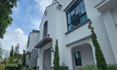 Casa en venta y en alquiler de 5 habitaciones en Saphan Sung, Bangkok