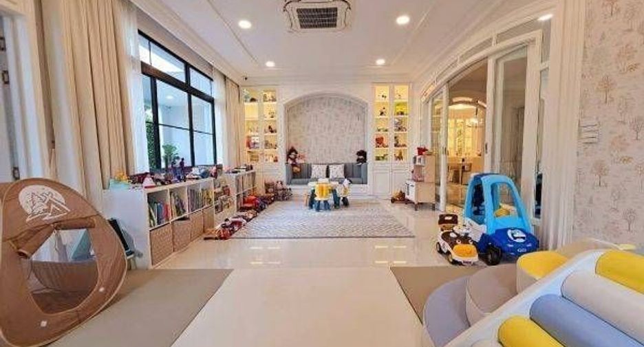 À vendre et à louer 5 chambres maison à Saphan Sung, Bangkok