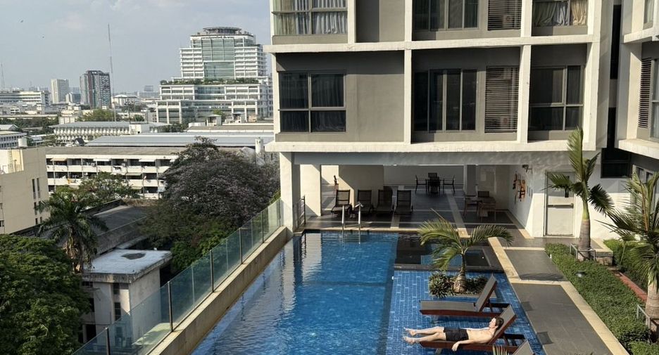 For rent studio condo in Ratchathewi, Bangkok