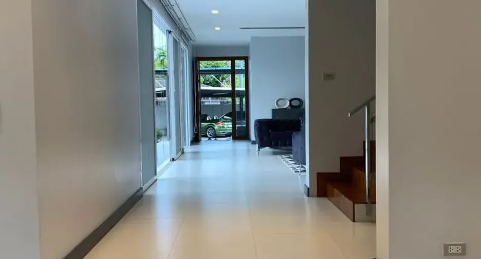 For rent 4 bedrooms house in Suan Luang, Bangkok