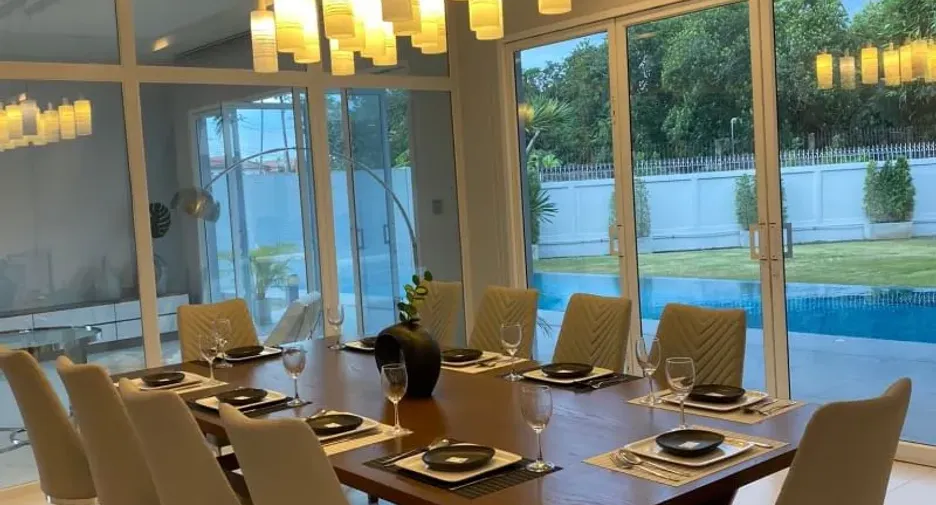 For rent 4 bedrooms house in Suan Luang, Bangkok