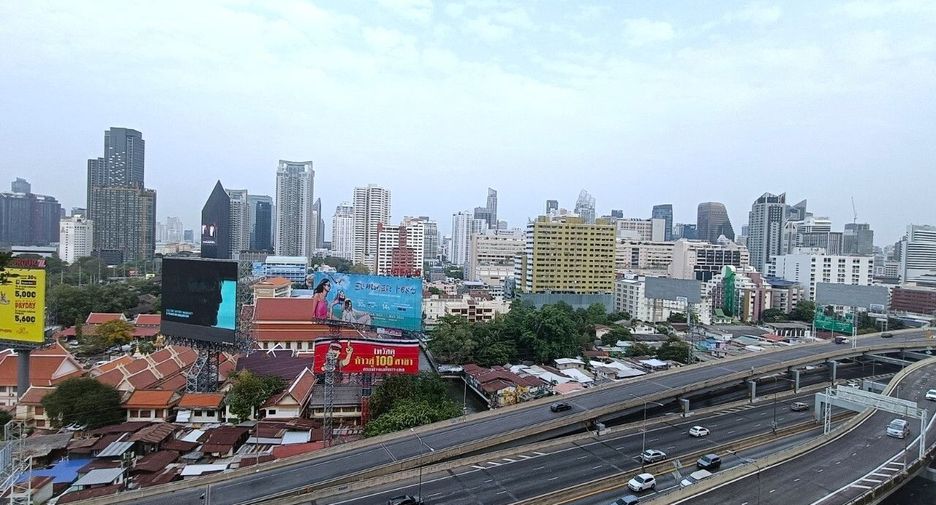 For rent 1 bed condo in Watthana, Bangkok