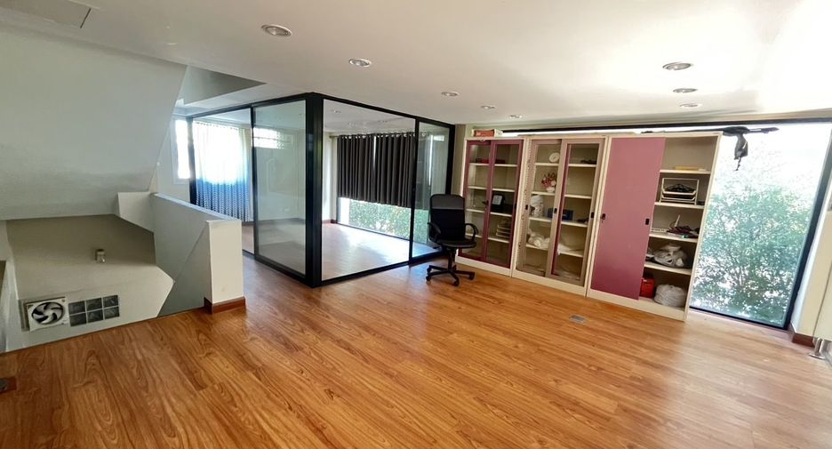 For sale 2 bedrooms townhouse in Bang Phli, Samut Prakan
