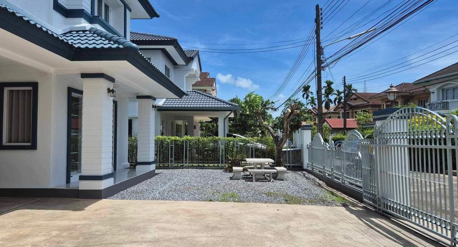 For rent 3 bedrooms house in Mueang Phuket, Phuket