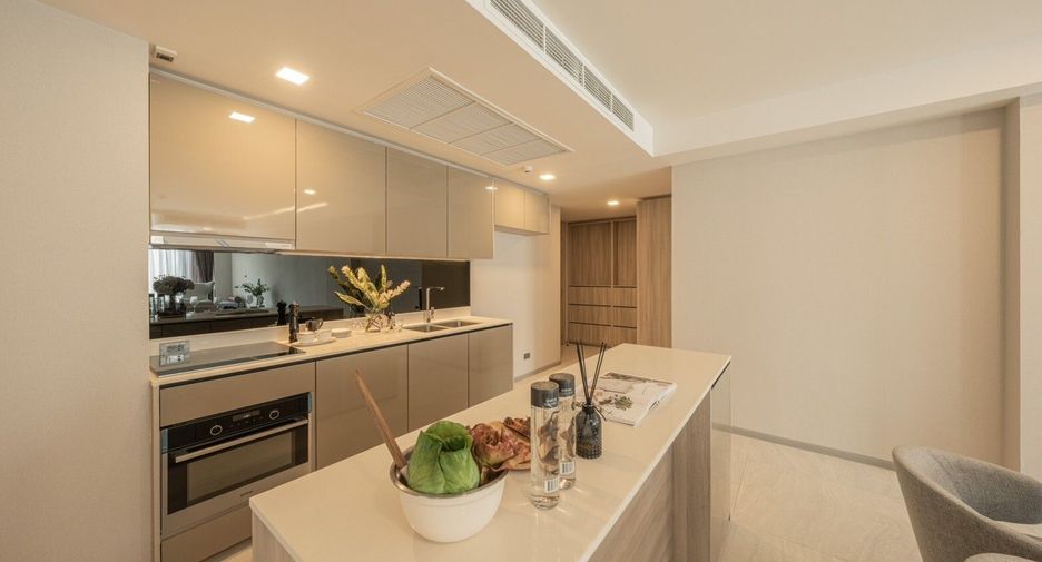 Condo en alquiler de 3 habitaciones en Watthana, Bangkok