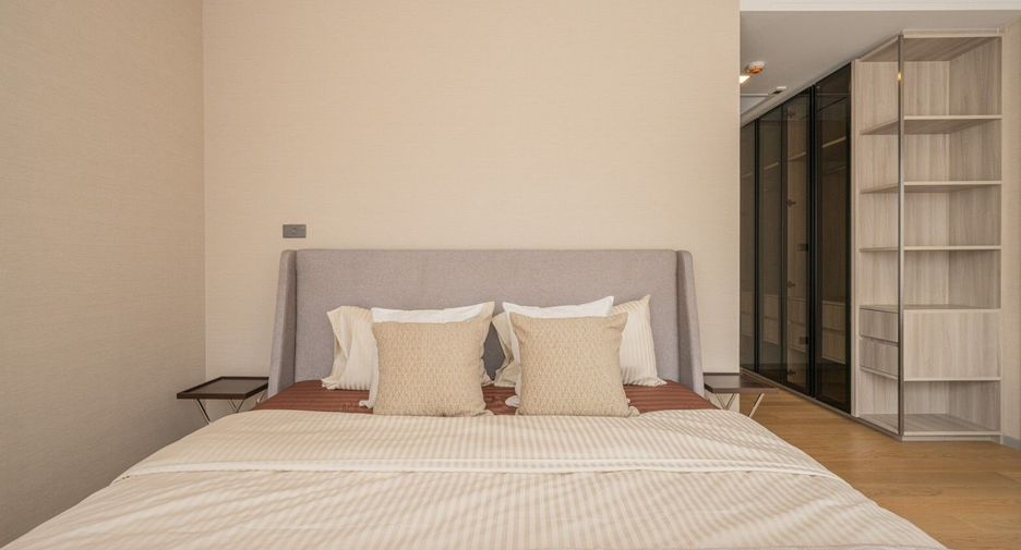 Condo en alquiler de 3 habitaciones en Watthana, Bangkok