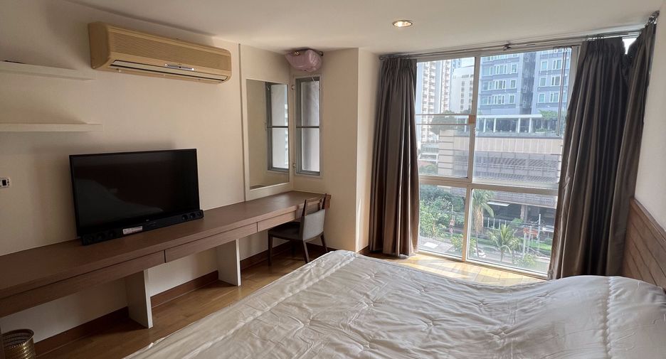 For sale 2 bedrooms condo in Khlong Toei, Bangkok