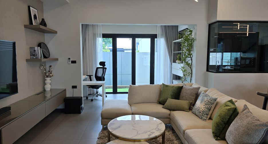 For rent 3 bedrooms house in Bang Phli, Samut Prakan