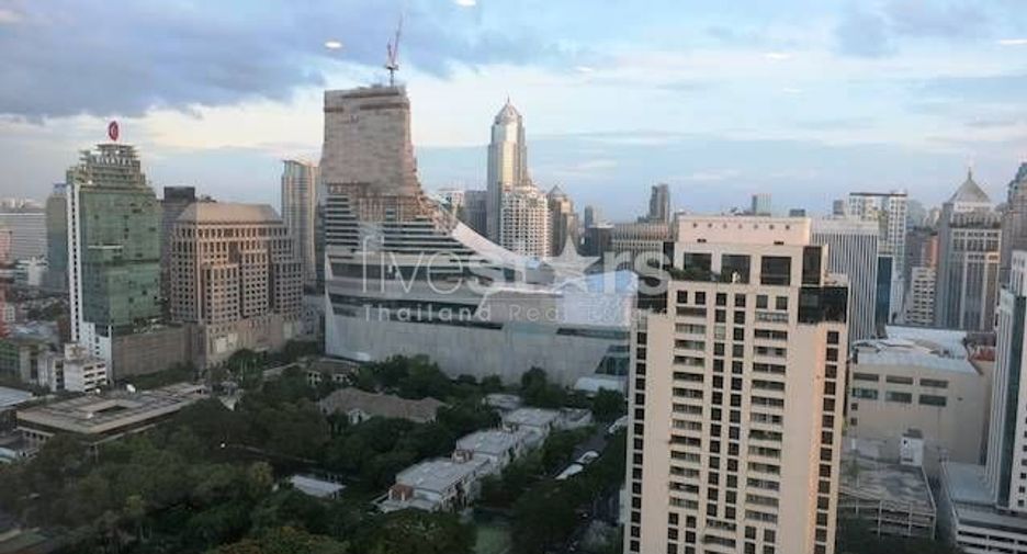 Wohnung zur Miete mit 3 Zimmer in Pathum Wan, Bangkok