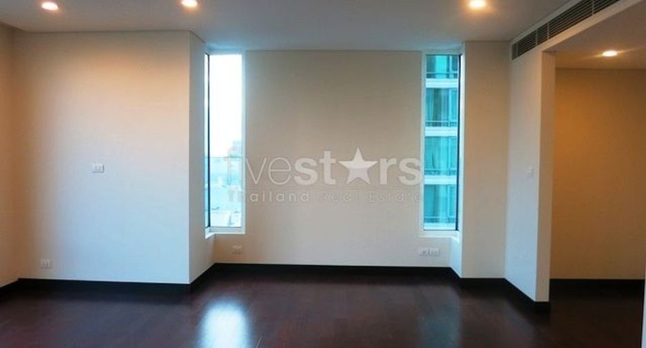 Wohnung zur Miete mit 3 Zimmer in Pathum Wan, Bangkok