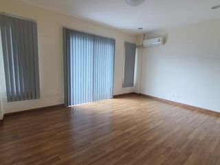 Продажа 3 спальни таунхаус в Буенг Кум, Бангкок