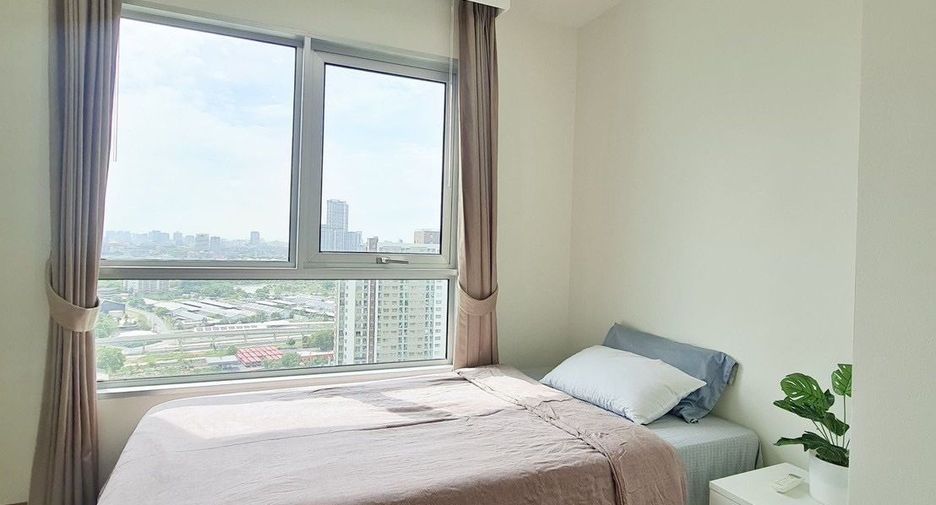 Wohnung zur Miete mit 3 Zimmer in Huai Khwang, Bangkok