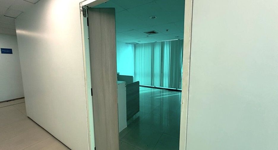 Büro zur Miete in Huai Khwang, Bangkok