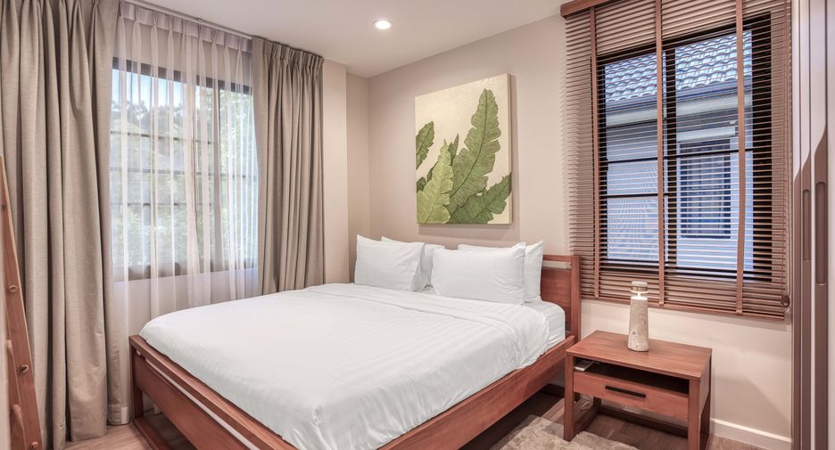 À louer 4 chambres maison à Mueang Phuket, Phuket