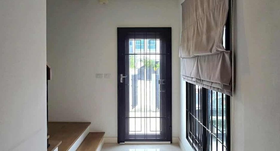 出租 3 卧室 联排别墅 在 Bang Phli, Samut Prakan