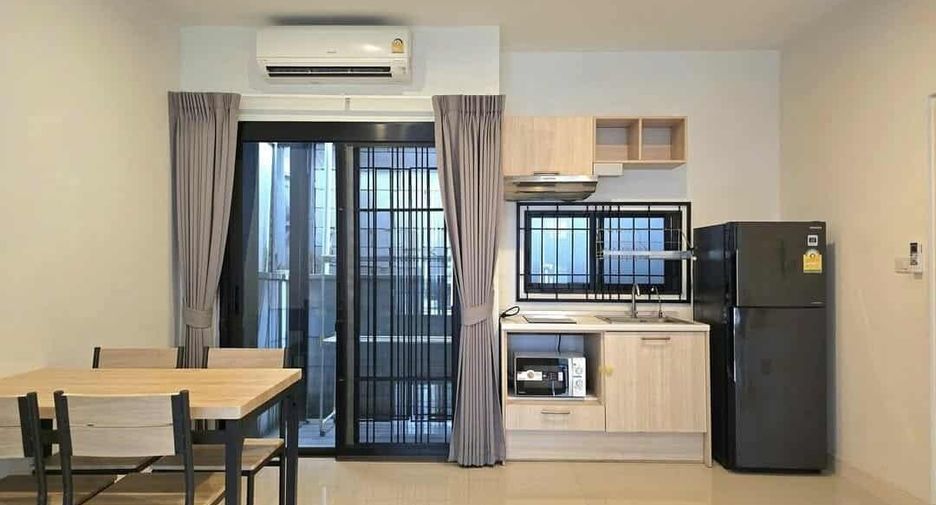 出租 3 卧室 联排别墅 在 Bang Phli, Samut Prakan