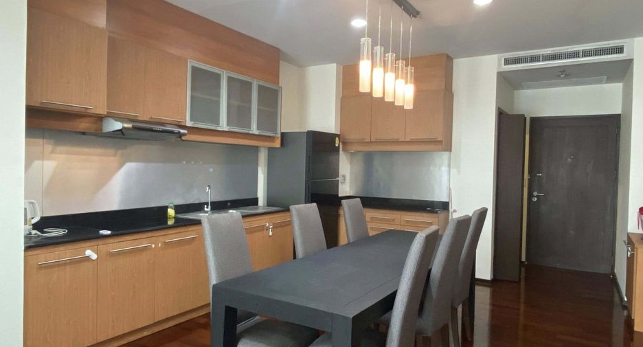 For rent 2 bedrooms condo in Watthana, Bangkok