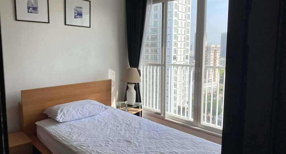 For rent 2 bedrooms condo in Watthana, Bangkok