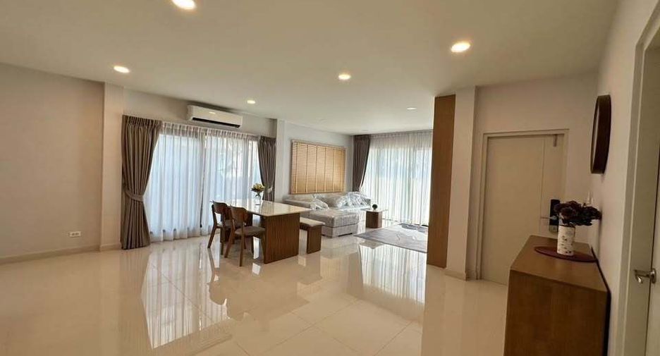 ให้เช่า 4 ห้องนอน บ้านเดี่ยว ใน บางพลี, สมุทรปราการ
