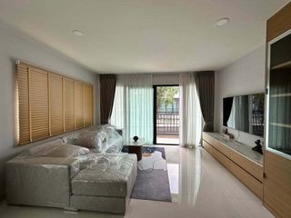 Casa en alquiler de 4 habitaciones en Bang Phli, Samut Prakan