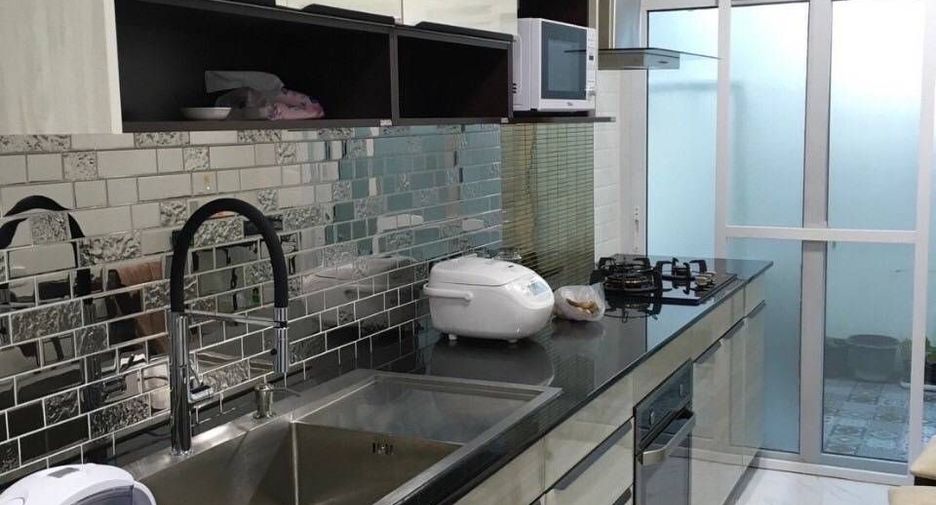 Haus zum Kauf und zur Miete mit 4 Zimmer in Mueang Phuket, Phuket