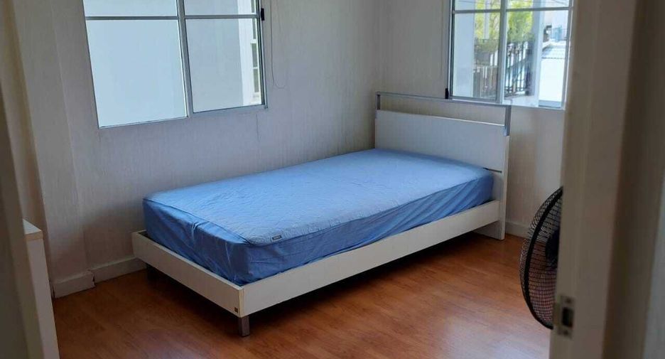 For rent 3 bedrooms house in Prawet, Bangkok