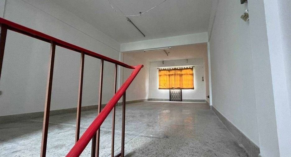 For sale retail Space in Bang Khen, Bangkok