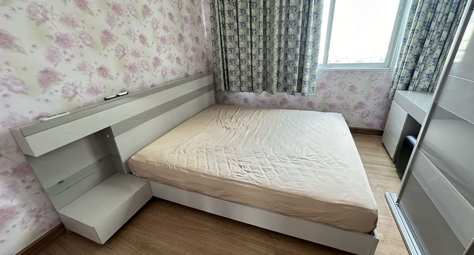 Wohnung zur Miete mit 2 Zimmer in Huai Khwang, Bangkok