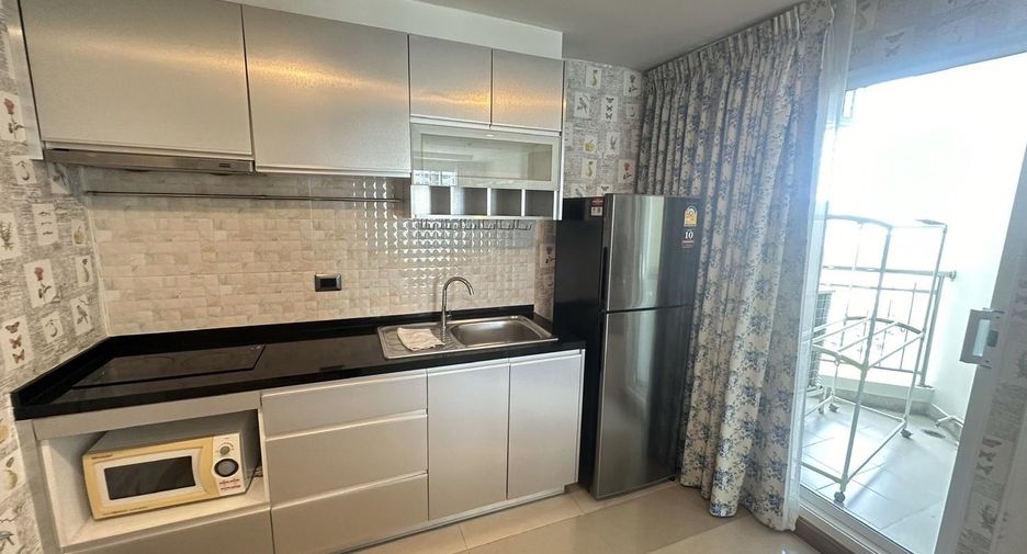 Wohnung zur Miete mit 2 Zimmer in Huai Khwang, Bangkok
