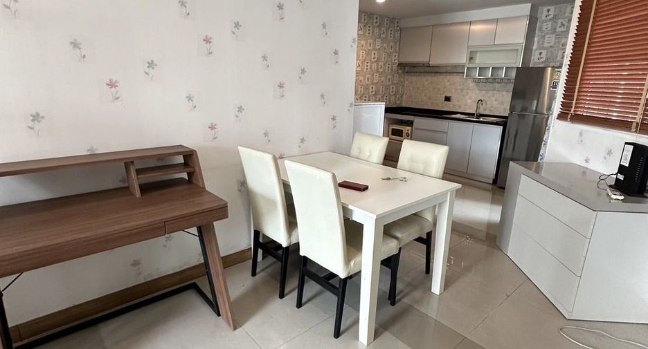 Wohnung zur Miete mit 2 Zimmer in Huai Khwang, Bangkok