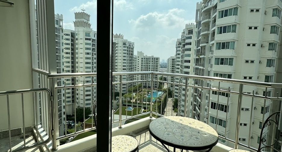 Wohnung zur Miete mit 2 Zimmer in Huai Khwang, Bangkok