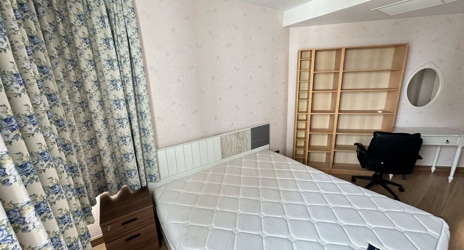 Wohnung zur Miete mit 2 Zimmer in Huai Khwang, Bangkok