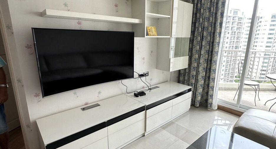 Wohnung zur Miete mit 2 Zimmer in Huai Khwang, Bangkok
