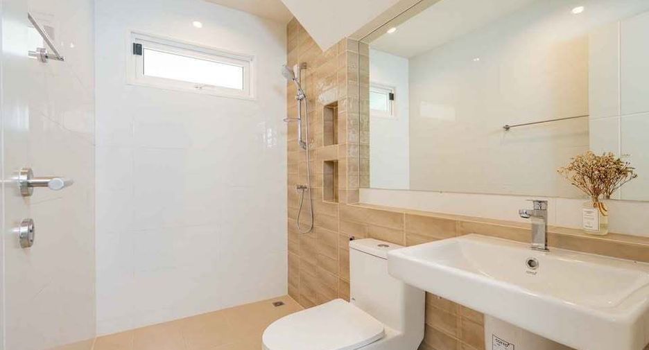 For sale and for rent 4 bedrooms house in Mueang Phuket, Phuket