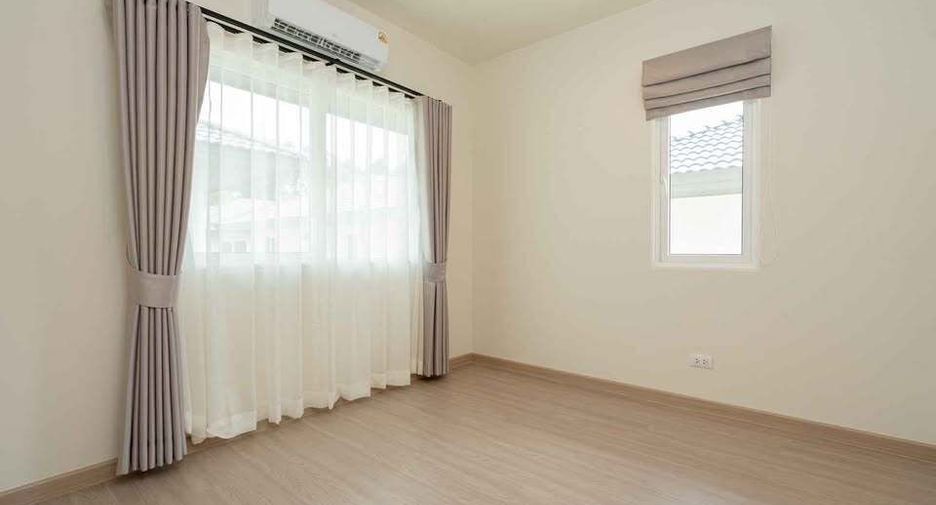 For sale and for rent 4 bedrooms house in Mueang Phuket, Phuket
