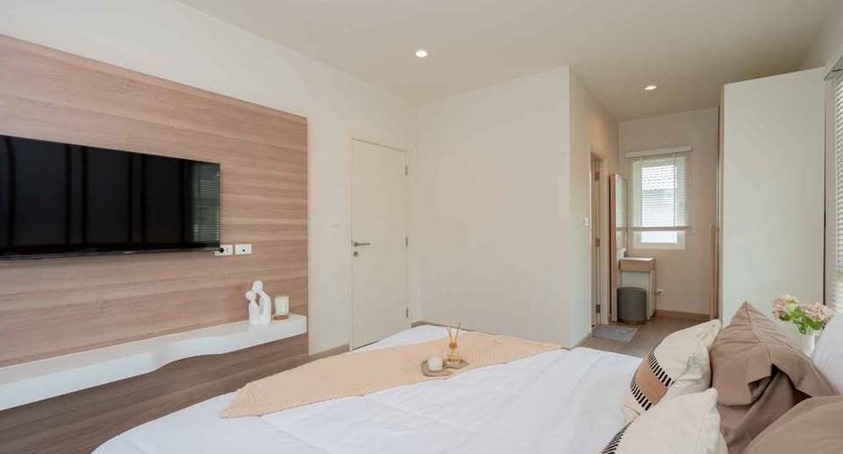 For sale and for rent 4 bedrooms house in Mueang Phuket, Phuket