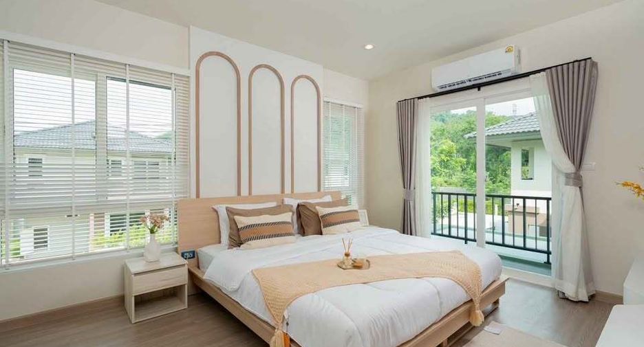 For sale and for rent 4 bedrooms house in Mueang Phuket, Phuket