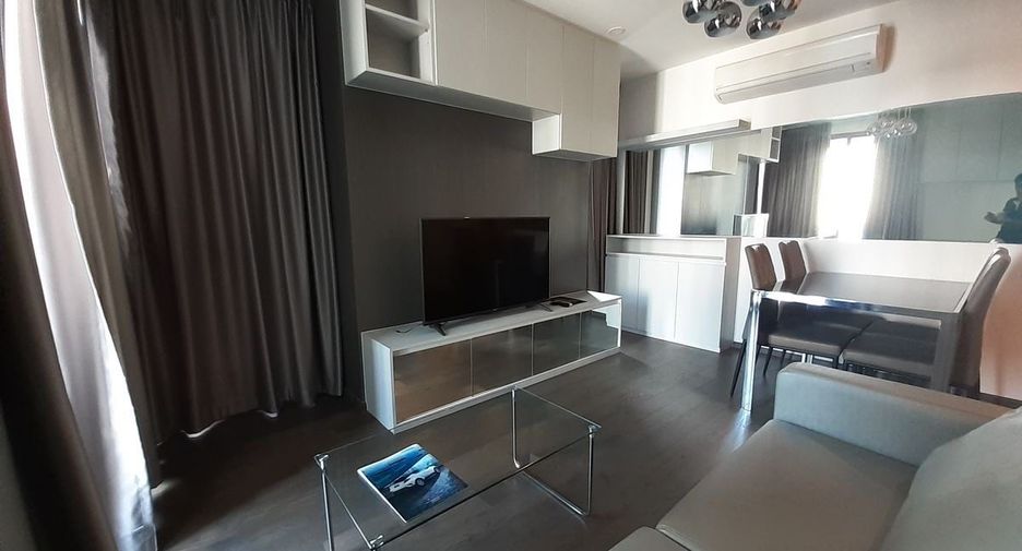 For rent 2 bedrooms condo in Pathum Wan, Bangkok