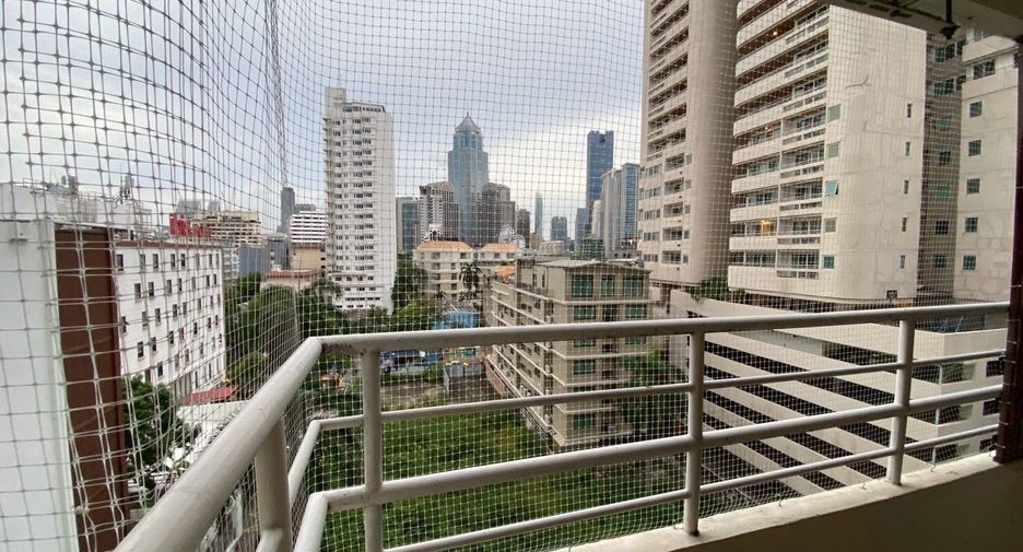 À louer 1 chambre condo à Khlong Toei, Bangkok
