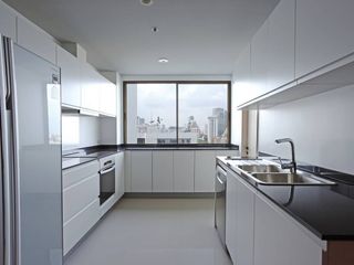 Apartment zur Miete mit 3 Zimmer in Watthana, Bangkok