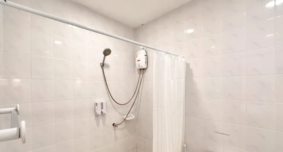 For rent studio apartment in Mueang Phuket, Phuket