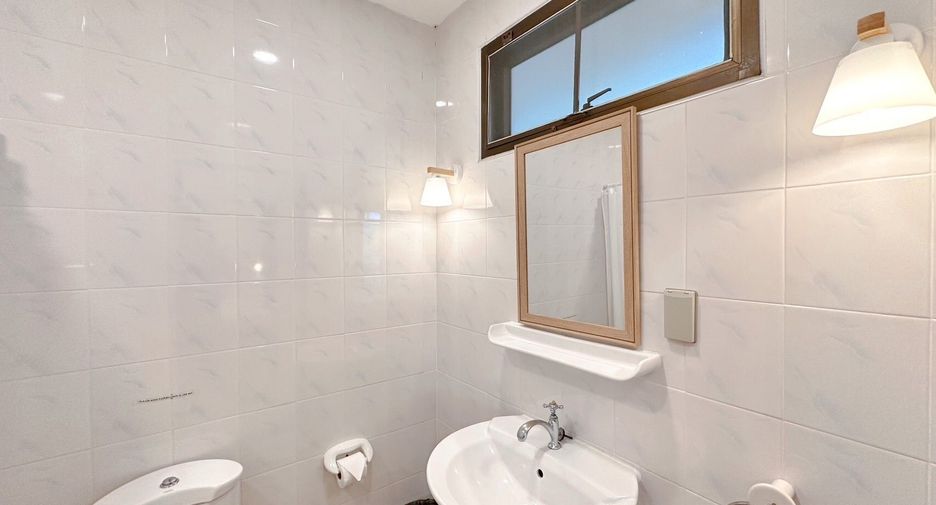For rent studio apartment in Mueang Phuket, Phuket