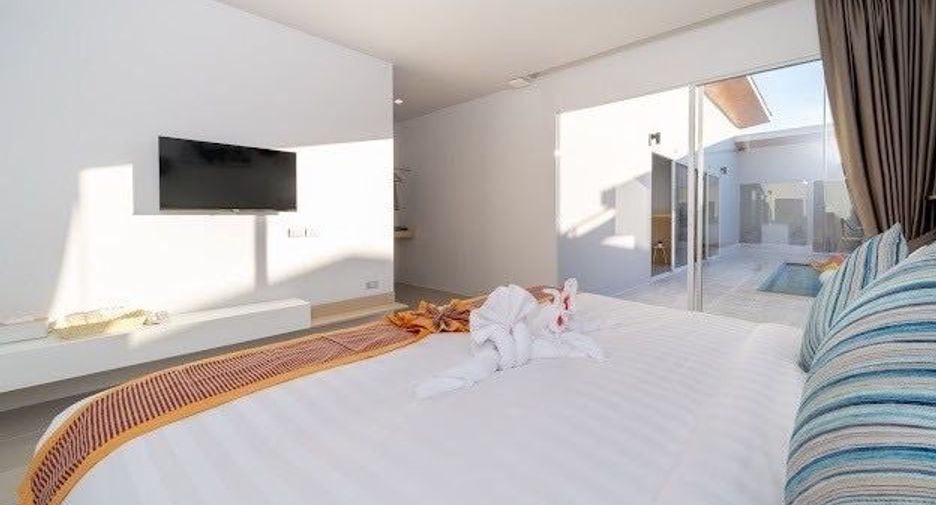 À louer 4 chambres villa à Mueang Phuket, Phuket