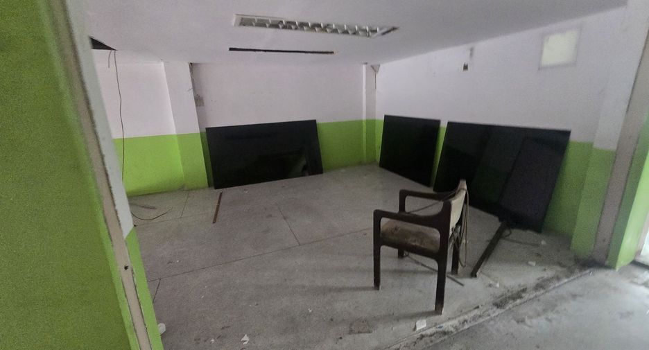 For rent retail Space in Bang Kapi, Bangkok