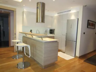 For rent 1 bed condo in Phaya Thai, Bangkok
