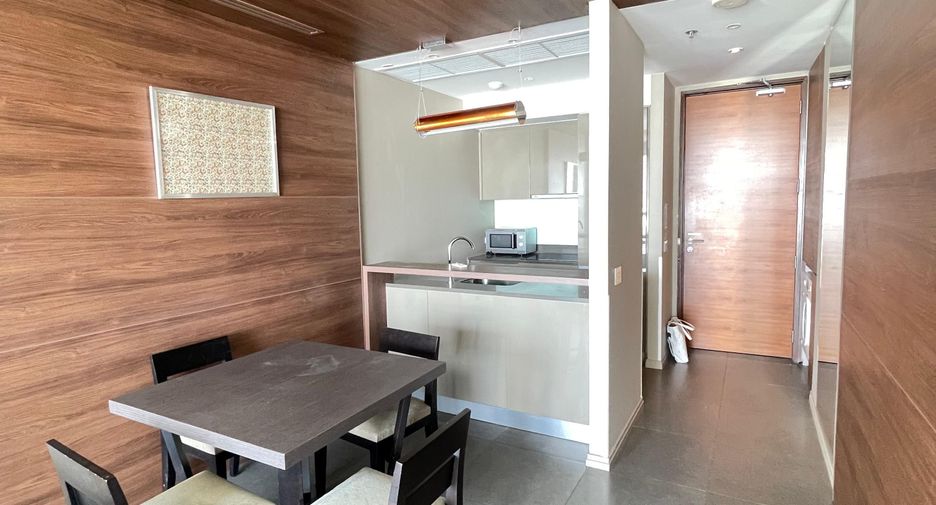 For rent 1 bed condo in Sathon, Bangkok