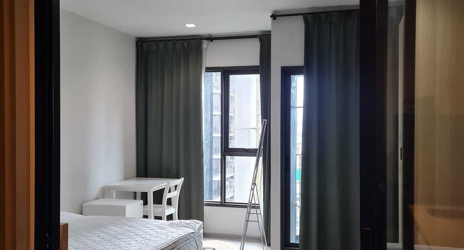 For rent スタジオ condo in Huai Khwang, Bangkok